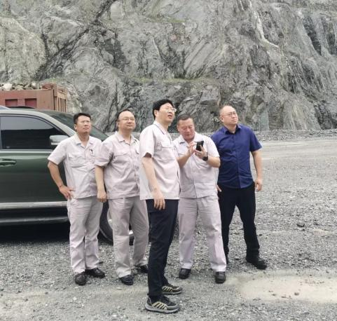 辽宁肉漫屋
董事长鲁珏赴鞍山金和矿业有限公司督导检查防汛工作